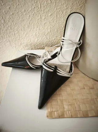 Zapatos Zara Talla 38 azul marino y Blanco