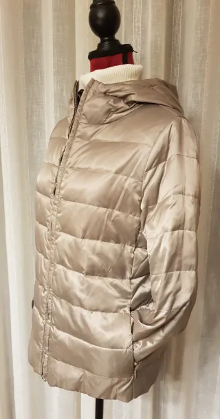 Plumas reversible beige Sintesis