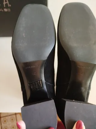 Stivaletti donna Geox pelle scamosciata neri