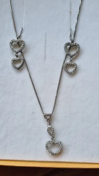 Conjunto Corazón Brillantes Colgante y Pendientes