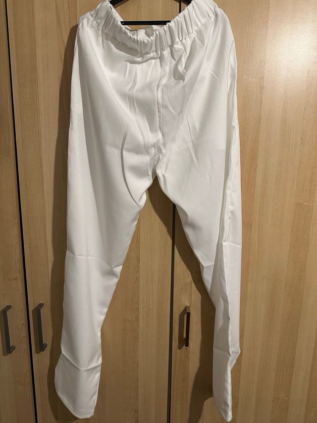 Pantalón blanco elegante