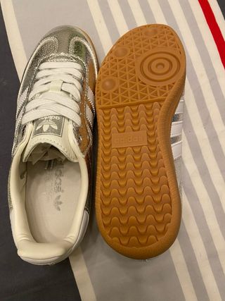 Zapatillas Adidas Mujer Plateadas/Blancas