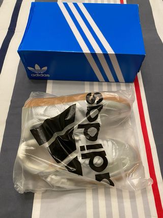 Zapatillas Adidas Mujer Plateadas/Blancas