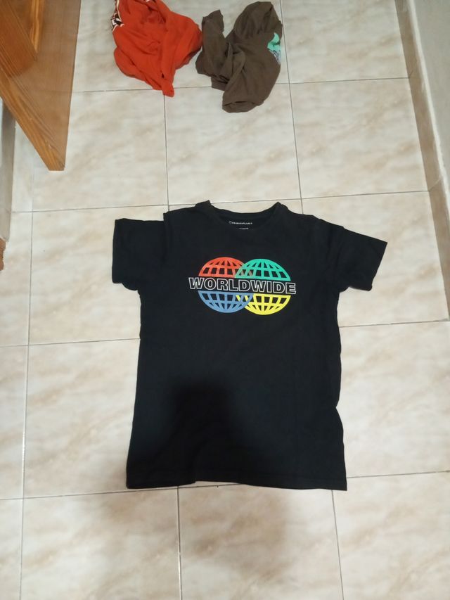 Camisetas de varias tallas 6x 10€