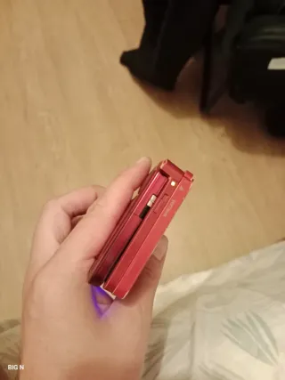 Nintendo 3DS Roja con funda lapiz y cargador 