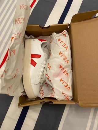 Zapatillas Veja Mujer Blancas y Rojas