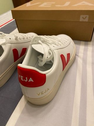 Zapatillas Veja Mujer Blancas y Rojas