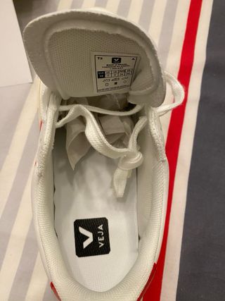 Zapatillas Veja Mujer Blancas y Rojas