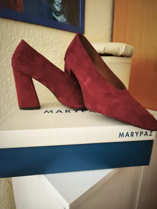 Zapatos de tacón Marypaz granates. Talla 38