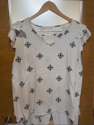 Conjunto pantalón y camiseta estampado