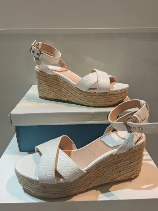 Cuñas Stradivarius Blancas