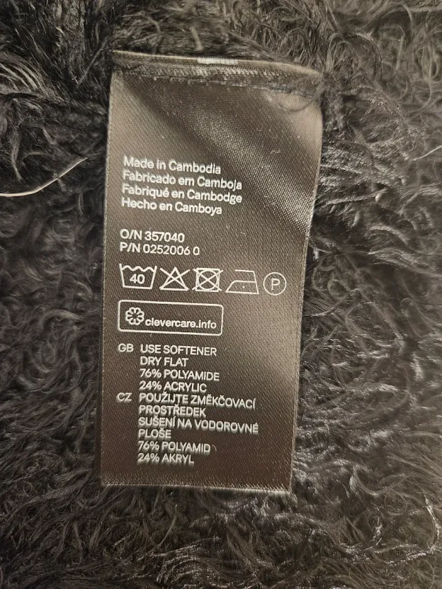 Chaqueta H&M textura pelitos