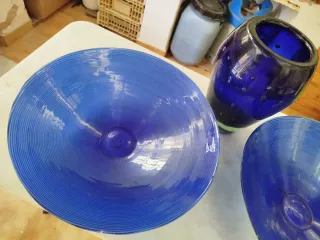 Juego de 2 cuencos y jarrón azul
