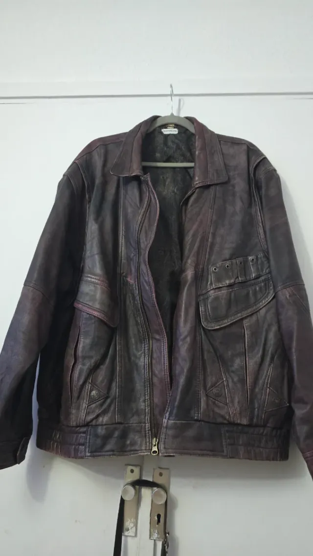 Chaqueta bomber cuero vintage