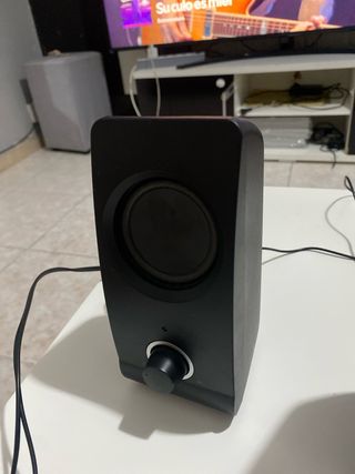 Altavoces Trust negros