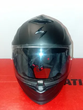Casco Scorpion axo 1400 air omologato nero.