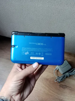 Nintendo 3DS XL azul