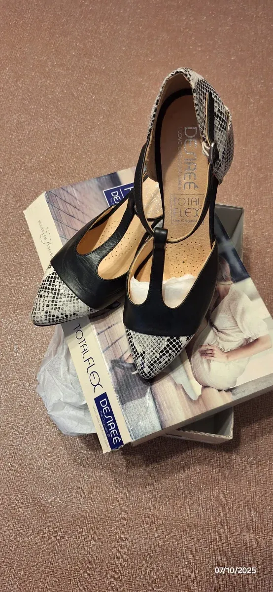 Zapatos De Maré Total Flex T-Strap Serpiente