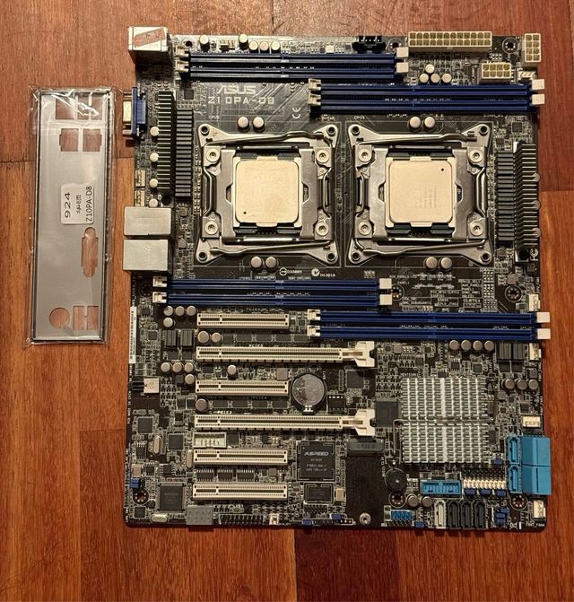 2*Xeon E5 2696 v4 + ASUS Z10PA-D8 Placa Base