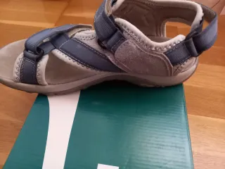 Sandalias deportivas Quechua gris y azul