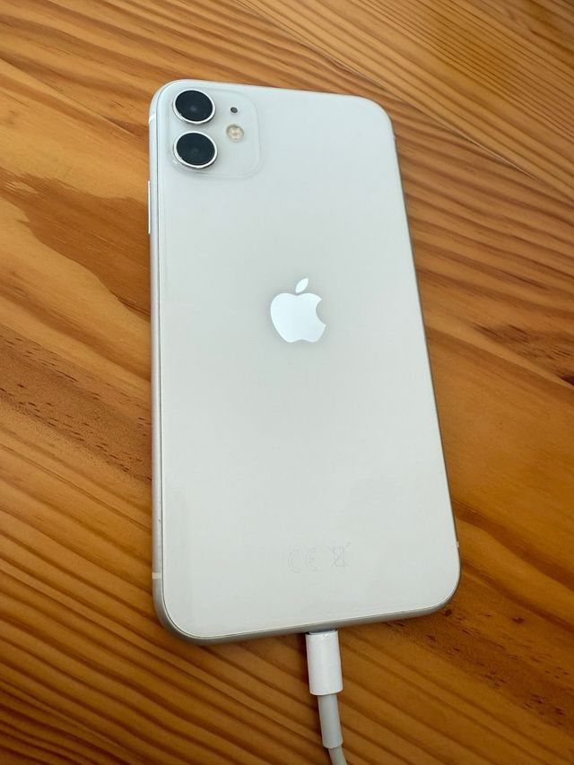 iPhone 11 64GB