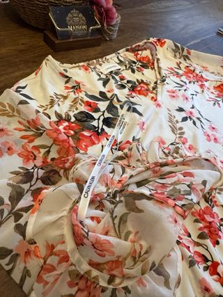 Blusa floral Calvin Klein 