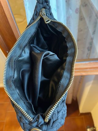 Pochette nera uncinetto