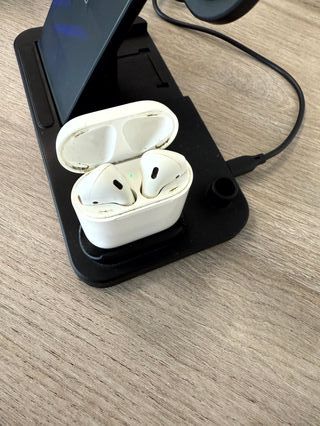 AirPods 1ª Gen con estuche de carga