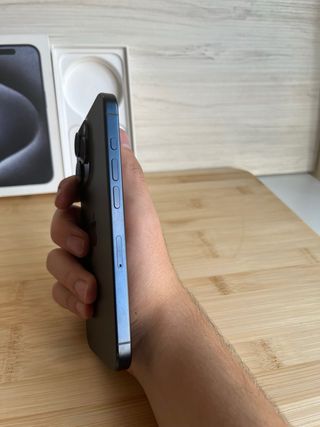 iPhone 15 Pro 
