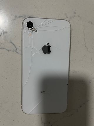 iPhone XR bianco da 128 GB