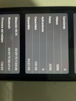 iPhone XR bianco da 128 GB