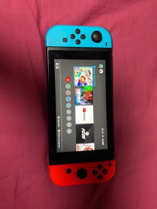 Nintendo Switch Azul/Rojo + Cargador + Juego