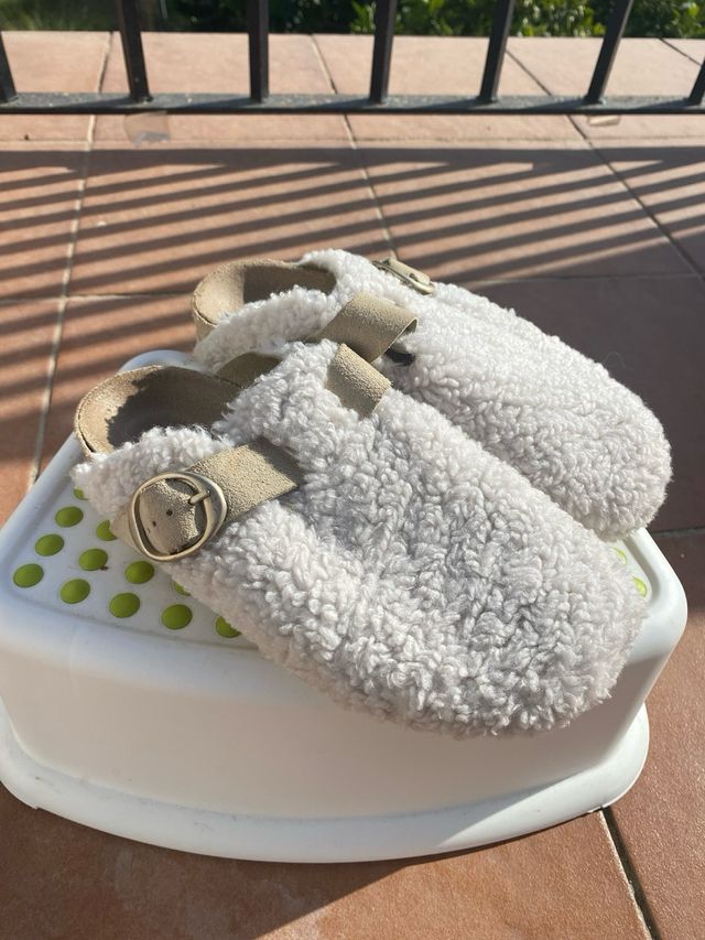 Zara Home Clogs Peluche Beige/Blanco Talla 38