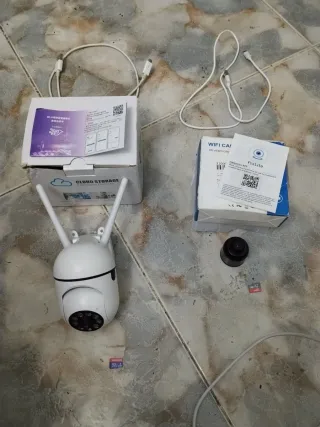 Cámara InteligenteWiFi 180°+1cam fija+2T de 32GB