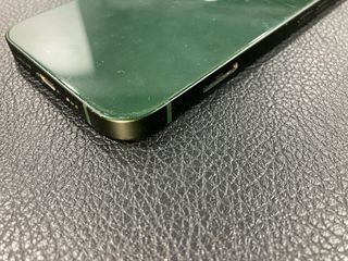 Telaio verde per iPhone 13