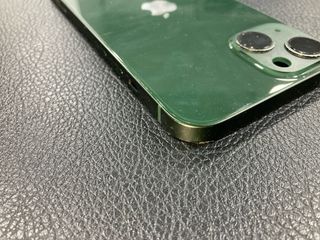 Telaio verde per iPhone 13