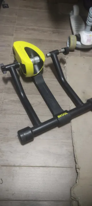 Rodillo Bici Bkool Smart Pro 2