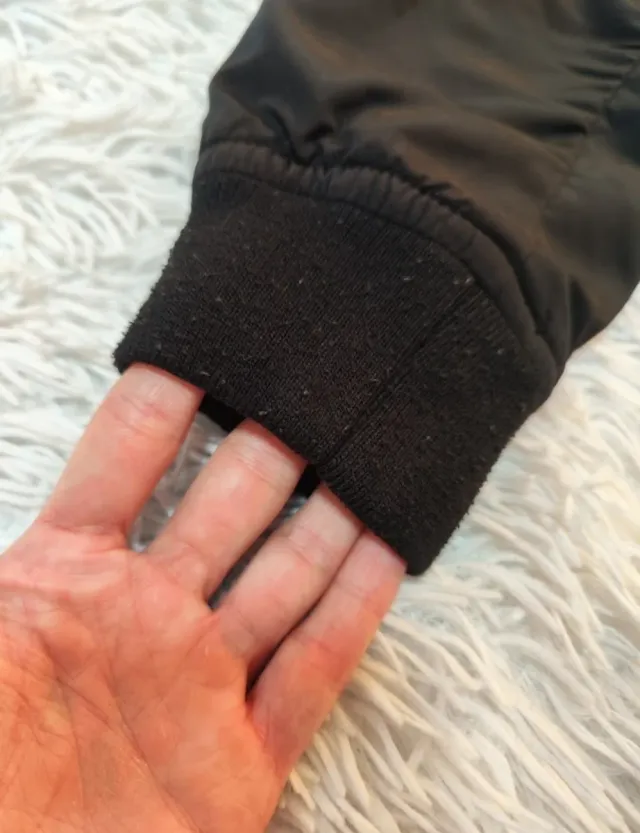 Chaqueta bomber negra