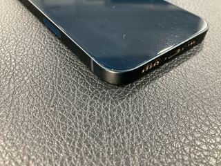 Telaio nero per iPhone 13