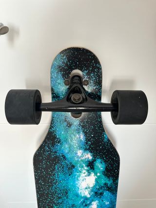 Longboard galaxia y bosque