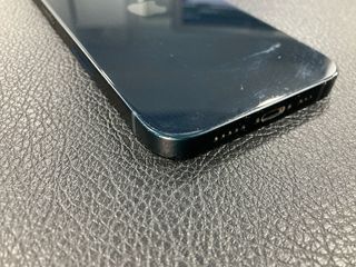 Telaio nero per iPhone 13