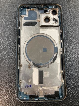 Telaio nero per iPhone 13