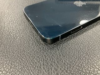 Telaio nero per iPhone 13