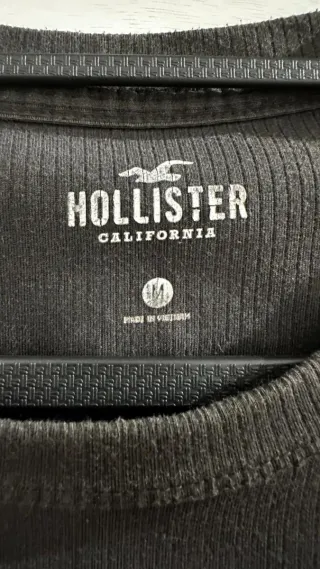 Camiseta Hollister Negra