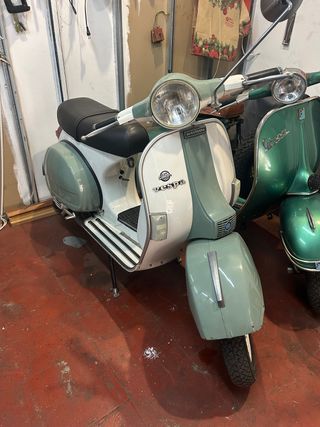 Vespa 200cc - 1982 - Restaurada