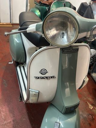 Vespa 200cc - 1982 - Restaurada