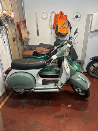Vespa 200cc - 1982 - Restaurada