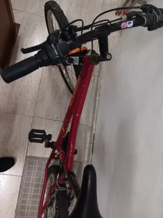 Bicicleta Decathlon Roja