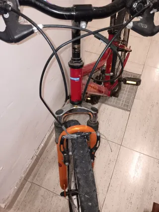 Bicicleta Decathlon Roja