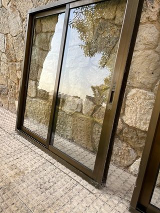 Ventana corredera de aluminio 
